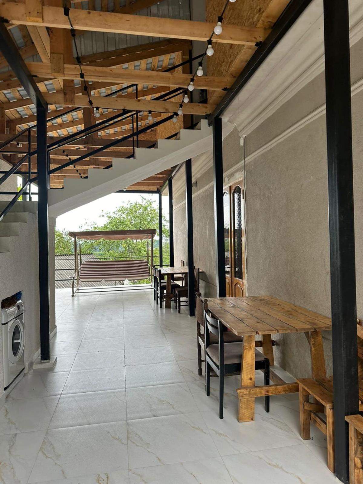 Гостевой дом Shamil House Махинджаури Экстерьер фото
