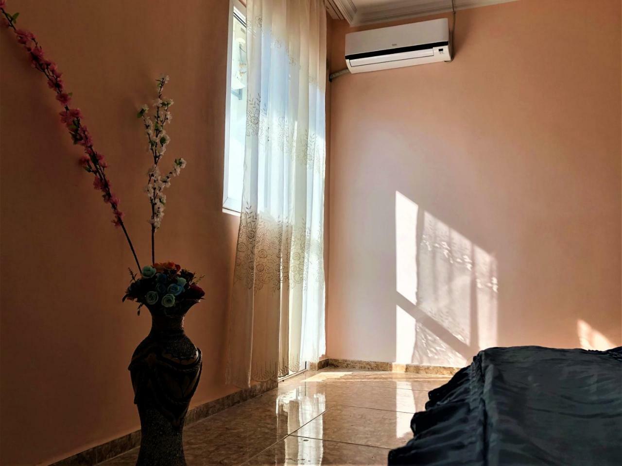 Гостевой дом Shamil House Махинджаури Экстерьер фото