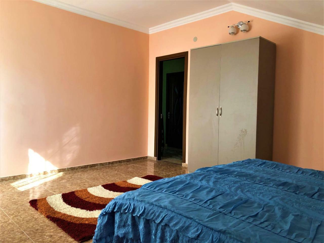 Гостевой дом Shamil House Махинджаури Экстерьер фото