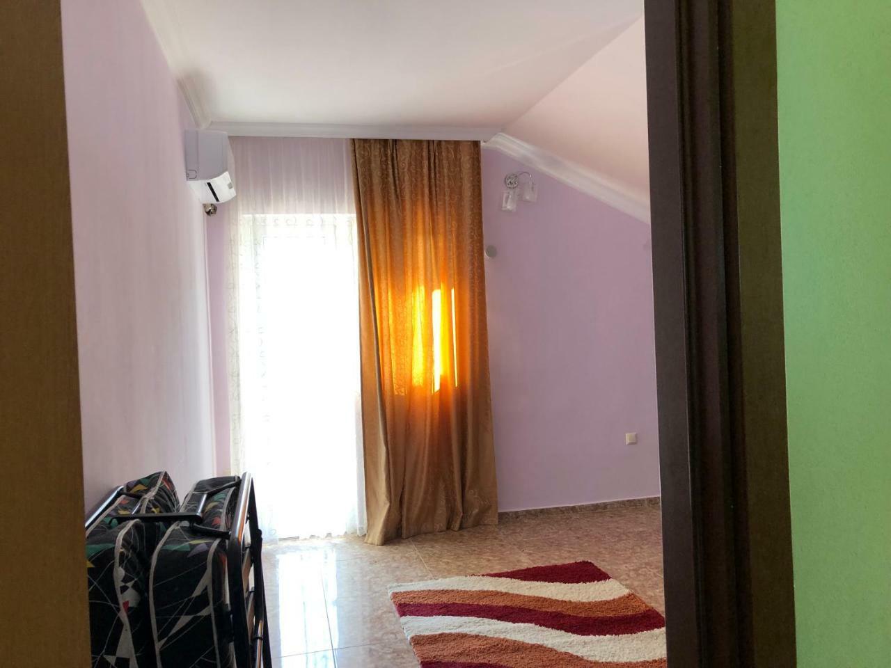 Гостевой дом Shamil House Махинджаури Экстерьер фото